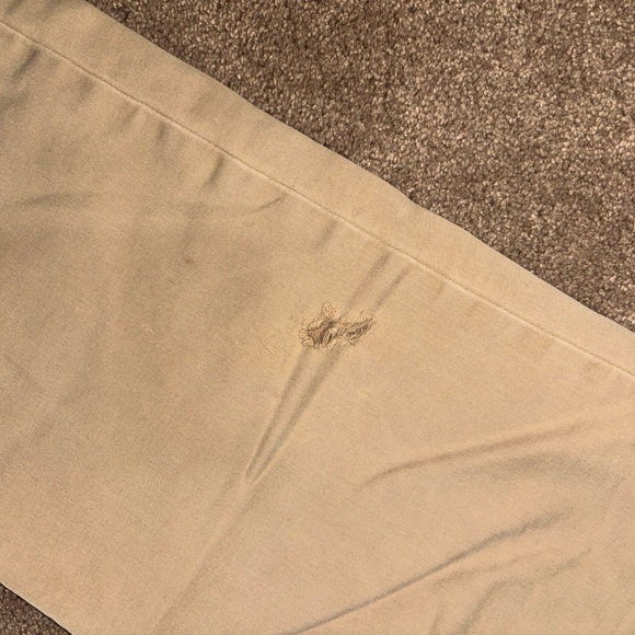 Banana Republic “the Traveler” slim khaki pants - Picture 3 of 4